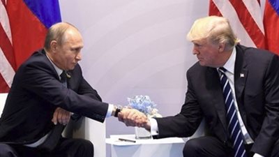 هيلاري كلينتون: بوتين لعب بـ «ترامب» في قمة هلسنكي