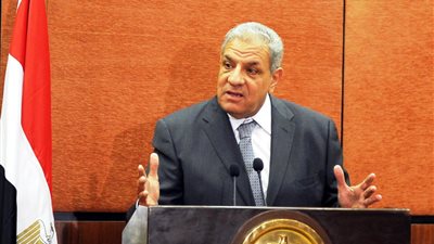 بالفيديو.. أشهر 5 مواقف لـ«محلب» خلال رئاسته للحكومة