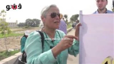 بالفيديو.. انضمام منى مينا إلى مظاهرة الموظفين بـ«الفسطاط»