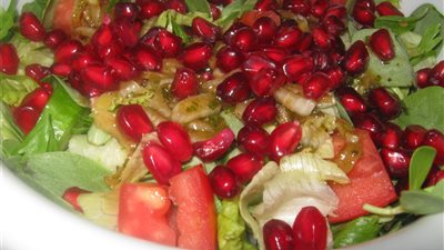 طريقة إعداد«سلطة الرمان بالتفاح الأحمر» من «الشيف راشيل»