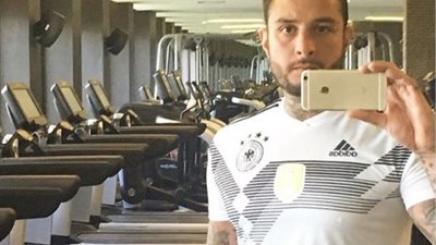 أحمد الفيشاوي يسخر من تحدي كيكي بصورة من «الجيم»