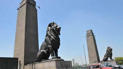 إعادة فتح كوبري قصر النيل أمام السيارات.. غدًا