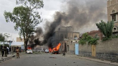اليمن: قتلى وجرحى في تفجير انتحاري هز وزارة الدفاع