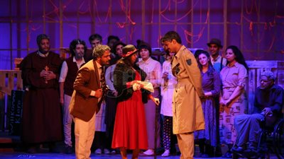 كوميديا «الزيارة» تثير إعجاب جمهور المسرح القومي (صور)