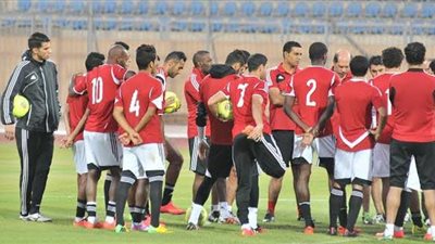 المنتخب مع شوقي غريب 