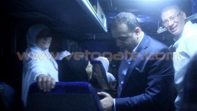 بالفيديو والصور.. محافظ الفيوم يودع «حجاج الجمعيات»