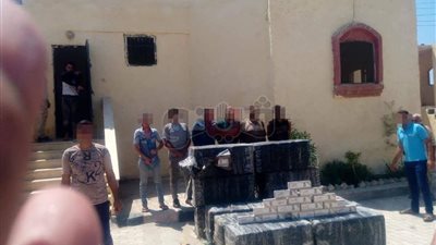 إحباط محاولة تهريب 1600 «كرتونة» سجائر مسرطنة بدمياط