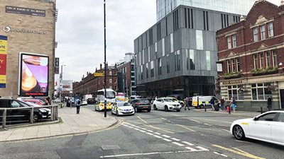 الشرطة تقتحم فندقا في بريطانيا بعد تعرض امرأة لـ«الذبح»