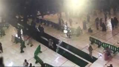 بالفيديو.. لقطات مروعة للحظة سقوط الرافعة على الحجيج داخل الحرم المكي