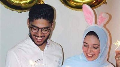 شاب يفاجئ حبيبته بهدية غير متوقعة في عيد ميلادها (صور)