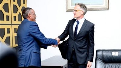 رئيس أرض الصومال يلتقي السفير البريطاني لدى مقديشيو