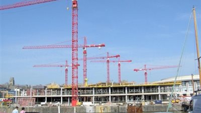 بالفيديو والصور.. موقع سعودي يكشف السبب الحقيقي وراء سقوط رافعة الحرم