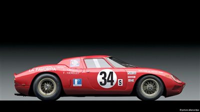 بيع سيارة فيراري مقابل 14.3 مليون دولار