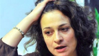 كندة علوش ناعية السورية مي سكاف: «رحيل ذات القلب الحر»