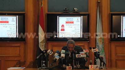 بالأسماء.. وزير التعليم يعلن أوائل الثانوية العامة ٢٠١٦