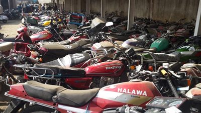 ضبط 40 دراجة بخارية بدون لوحات في حملة أمنية بقنا