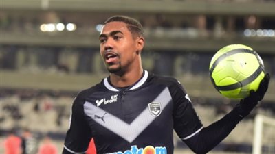 وكلاء «مالكوم» في إسبانا لإنهاء صفقة انتقاله لبرشلونة