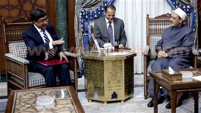 الطيب يعلن استعداد الأزهر لتدريب أئمة الهند