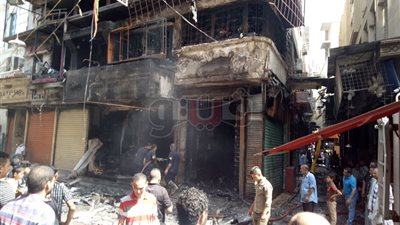 الحماية المدنية تواصل عمليات تبريد حريق مول بالعتبة (فيديو وصور)