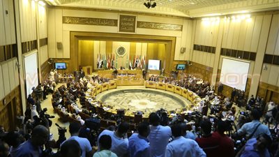 وزراء الخارجية العرب يقفون دقيقة حدادا على شهداء مصر والدول العربية