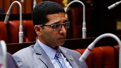 الحريري: ما جاء في برنامج الحكومة بشأن الصحة والتعليم «كلام إنشائي»