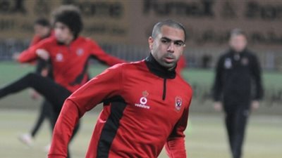 أحمد فتحي ينتظم في مران مستبعدي الأهلي من لقاء تاونشيب