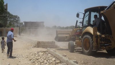 إزالة 30 حالة تعدٍ على أراضي أملاك الدولة بمركز إسنا في الأقصر