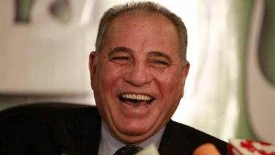 مصادر: الإبقاء على «الزند» في حكومة شريف إسماعيل الجديدة