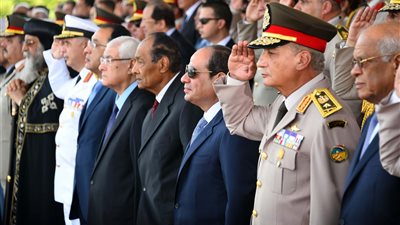 5 صور ترصد افتتاح السيسي أكبر 3 محطات كهرباء