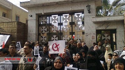 وقفة بالشموع لـ