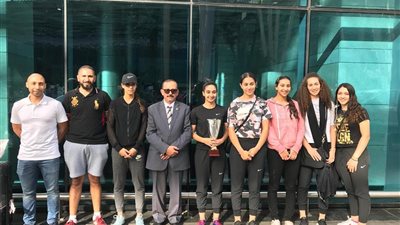 علاء فهمي نائبا عن وزير الرياضة في استقبال أبطال العالم للإسكواش