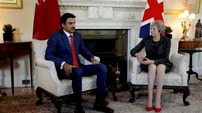 تميم يلتقي ماي بعد أزمة وثائق «بي بي سي»