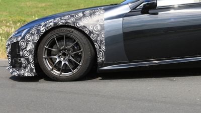 لكزس تطلق سيارتها باستخدام محرك قوته 600 حصان