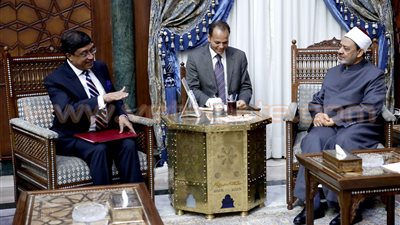 شيخ الأزهر يستقبل وزير الشئون الدينية بإندونيسيا