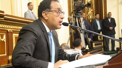 «مدبولي»: بدأنا تحصيل موارد قانون التأمين الصحي الشامل