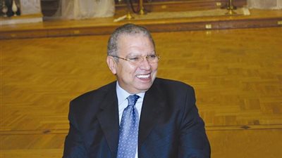 القابضة للنقل البحرى والبرى تسلم 20 أتوبيسا لمحافظة القاهرة