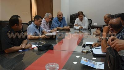 بالصور.. «سويلم» يبحث مع مسئولي الأمن استعدادات نهائي الكأس