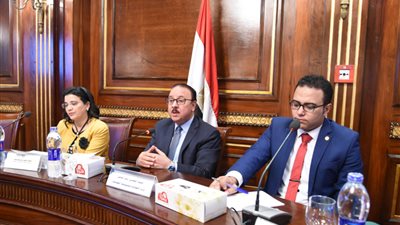 بالصور..ياسر القاضي: «زين» للاتصالات تسعى لدخول مصر