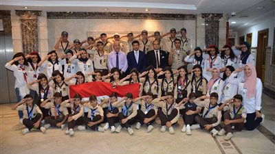 وزير الشباب يلتقي المجموعة الكشفية والإرشادية بمركز شباب قليوب