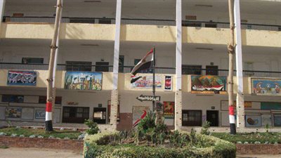 جمعة: مدرسة 