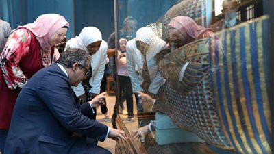 20 صورة ترصد تفقد وزير الآثار للمتحف المصري بالتحرير