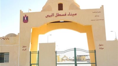 تدفق النقل التجارى بين مصر والسودان عبر معبر «قسطل»