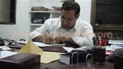 ضبط عاطل ينتحل صفة آخرين لاستخراج شهادات صحية بمقابل مالى