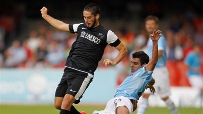 إيقاف 4 لاعبين من 