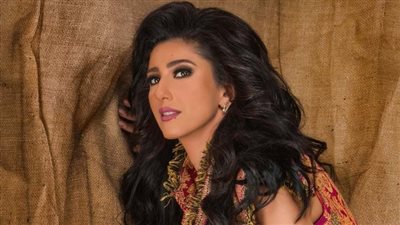 حنان مطاوع تهنئ عبير صبري بعقد قرانها: «جوازة العمر»