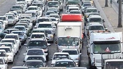 المرور: محاور جامعة القاهرة تعمل بشكل طبيعي دون إغلاق (فيديو)