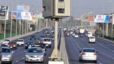 استئناف الحركة المرورية أعلى محور 26 يوليو بعد رفع آثار انقلاب سيارة