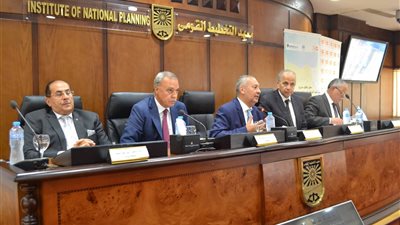 بدء جلسة نقاشية للمحافظين برئاسة ماجد عثمان بمؤتمر بصيرة (فيديو وصور)