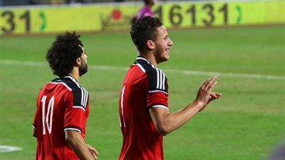 محمد صلاح يهنئ رمضان صبحي بعد انتقاله لـ«ستوك سيتي»