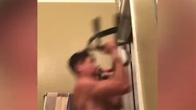 نهاية مروعة لشاب حاول استعراض رشاقته (فيديو)